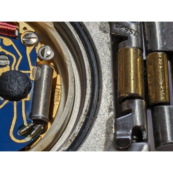 28mm TAG Heuer 3000 Professional 934.208 2Tone Gold Steel 200M Quartz Dive Watch - Picture 12 of 14